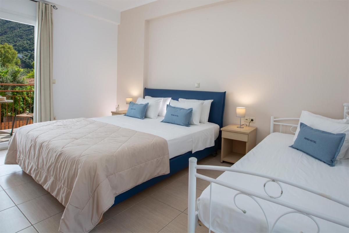 Menes Hotel Yénion エクステリア 写真